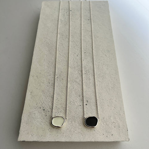 Lulu long necklace